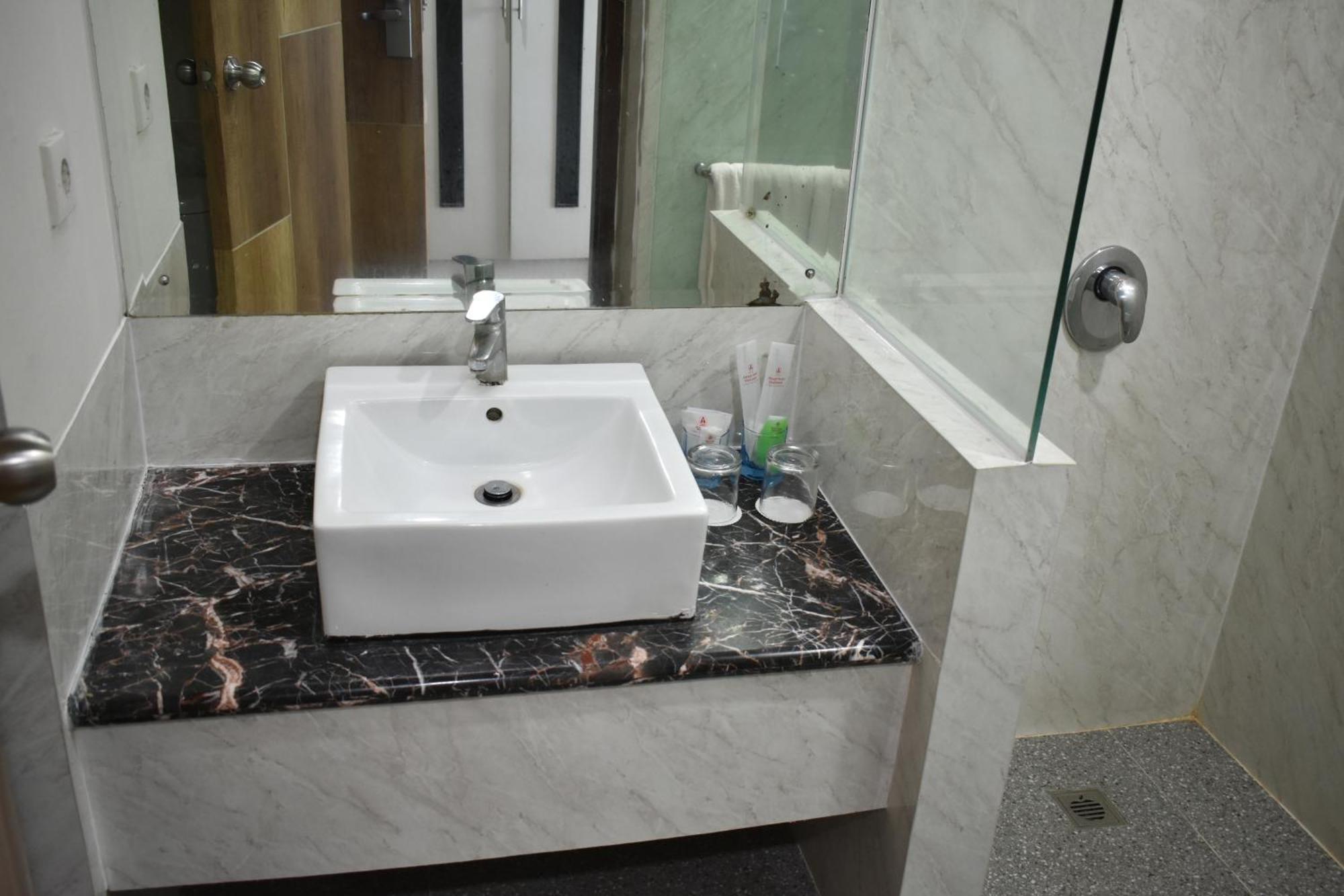 Abadi Hotel Malioboro Yogyakarta By Tritama Hospitality Zewnętrze zdjęcie