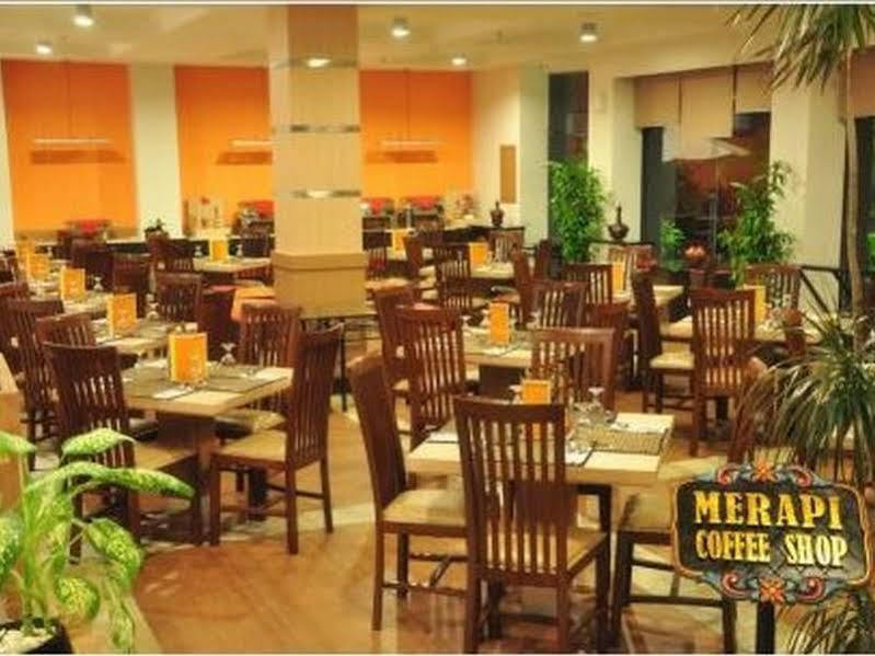 Abadi Hotel Malioboro Yogyakarta By Tritama Hospitality Zewnętrze zdjęcie